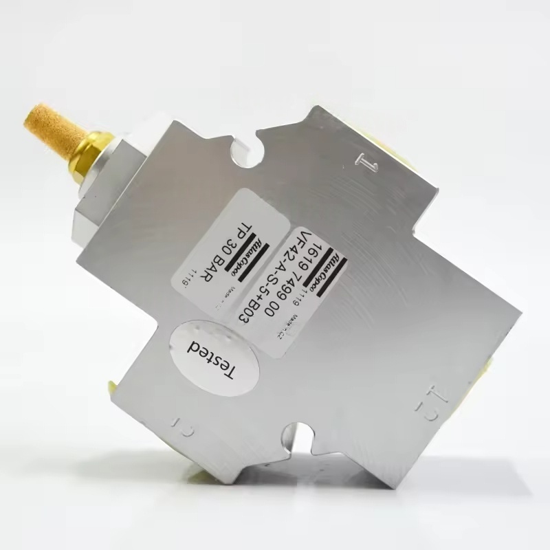 ATLAS COPCO INDUSTRAL AIR COMPRESSEUR PRESSION VALVE 1619749900